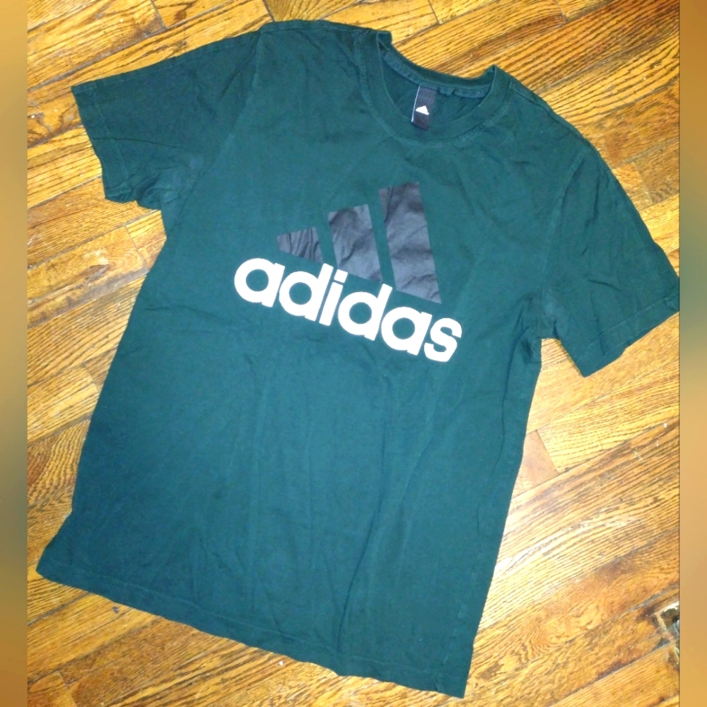Adidas Tee men's size M